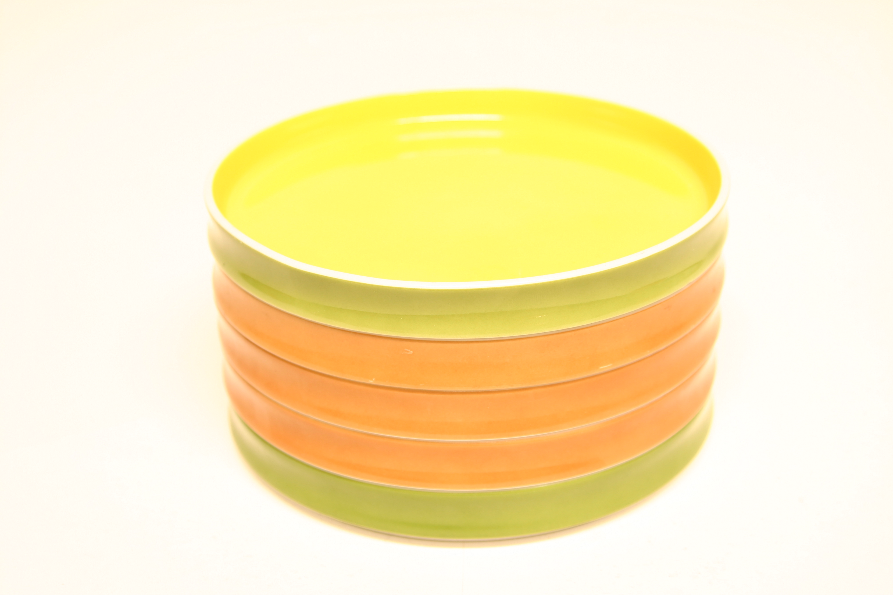 Stacking plates